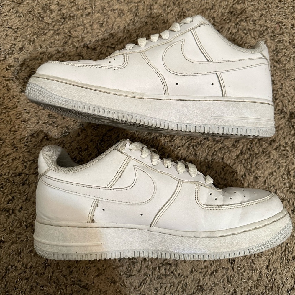 NIKE Air Force Ones White Sneakers Size 8 - Picture 7 of 8